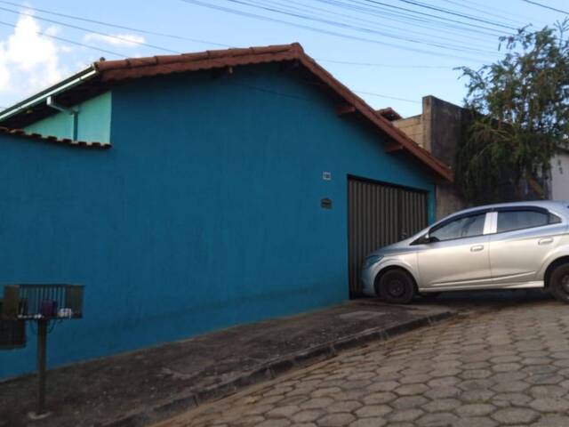 #2101 - Casa para Venda em Pouso Alegre - MG